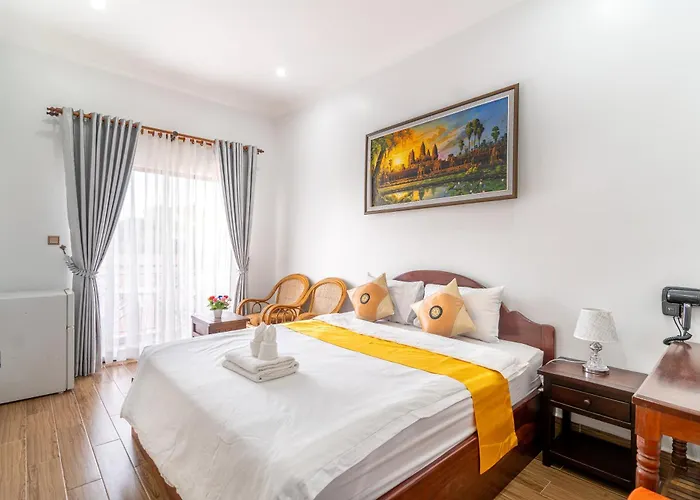 Hotel Khmer House 4*